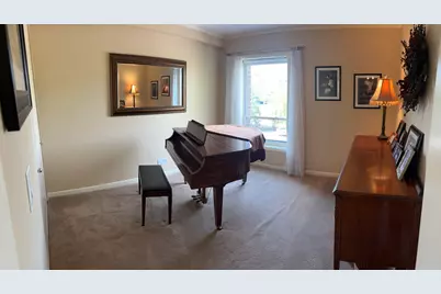 [Address not provided], Morton Grove, IL 60053 - Photo 13