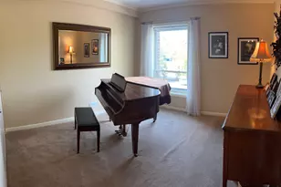 [Address not provided], Morton Grove, IL 60053 - Photo 13