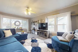 1311 W Hill St, Champaign, IL 61821 - Photo 5