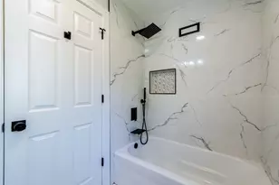 312 Pine St, Deerfield, IL 60015 - Photo 25