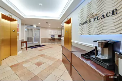 2 Itasca Place #419, Itasca, IL 60143 - Photo 3