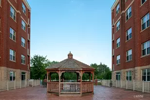 2 Itasca Place, Itasca, IL 60143 - Photo 1