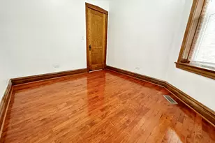 2431 N Kostner Ave, Chicago, IL 60639 - Photo 9