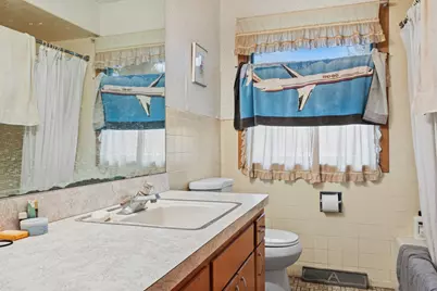 23520 N Old McHenry Road, Lake Zurich, IL 60047 - Photo 11