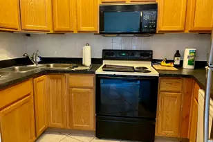 300 N State St, Chicago, IL 60654 - Photo 3