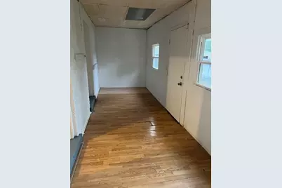 8416 S Euclid Avenue, Chicago, IL 60617 - Photo 9