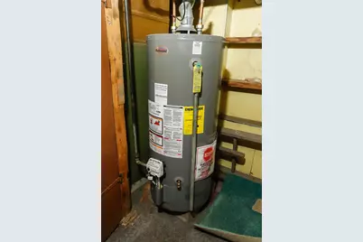 12402 S Green Street, Calumet Park, IL 60827 - Photo 21