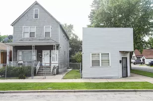 12402 S Green St, Calumet Park, IL 60827 - Photo 1