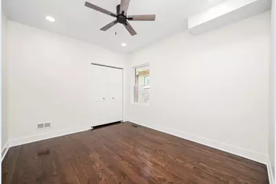 2822 N Keating Avenue, Chicago, IL 60641 - Photo 13