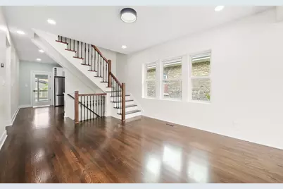 2822 N Keating Avenue, Chicago, IL 60641 - Photo 3