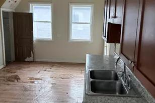 411 Leach Ave, Joliet, IL 60432 - Photo 3