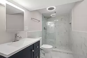 8040 S Luella Ave, Chicago, IL 60617 - Photo 17