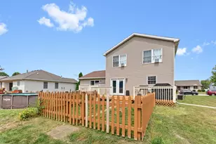 1582 Mid Ct Dr, Bourbonnais, IL 60914 - Photo 15