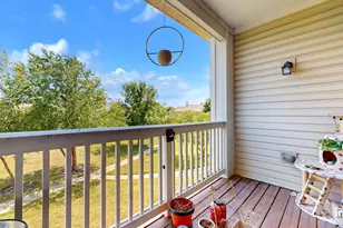 614 Pineridge Dr N, Oswego, IL 60543 - Photo 9