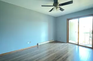 4301 W Shamrock Ln, McHenry, IL 60050 - Photo 7