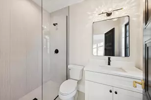 147 N Myrtle Ave, Elmhurst, IL 60126 - Photo 27