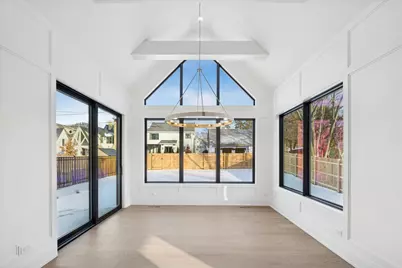 147 N Myrtle Avenue, Elmhurst, IL 60126 - Photo 11