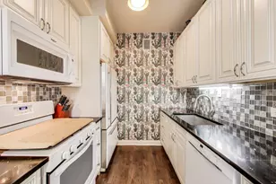 1255 N State Pkwy, Chicago, IL 60610 - Photo 11