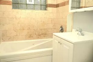 1937 W Pratt Blvd, Chicago, IL 60626 - Photo 11