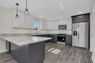 903 Springhill Dr, Coal City, IL 60416 - Photo 7