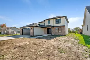 903 Springhill Dr, Coal City, IL 60416 - Photo 1