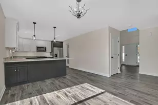 903 Springhill Dr, Coal City, IL 60416 - Photo 5