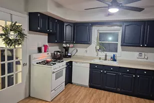 863 W Williams St, Kankakee, IL 60901 - Photo 5