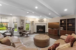 1272 Sandhurst Dr, Buffalo Grove, IL 60089 - Photo 5