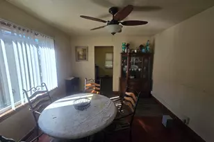 566 Hirsch Ave, Calumet City, IL 60409 - Photo 9