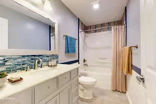 1913 E Newport Dr, Urbana, IL 61802 - Photo 9