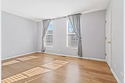 610 Four Seasons Boulevard, Aurora, IL 60504 - Photo 7