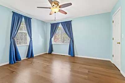 610 Four Seasons Boulevard, Aurora, IL 60504 - Photo 9