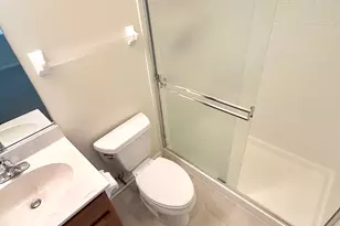 21253 Legion Lake Ct, Crest Hill, IL 60403 - Photo 11