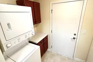 21253 Legion Lake Ct, Crest Hill, IL 60403 - Photo 17