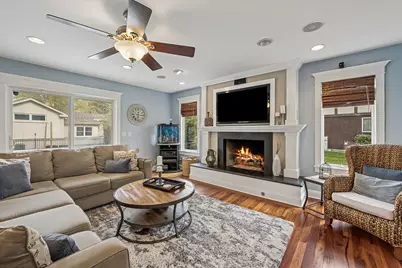 2306 Hanscom Court, Schaumburg, IL 60193 - Photo 7