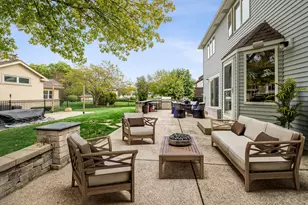 2306 Hanscom Ct, Schaumburg, IL 60193 - Photo 23