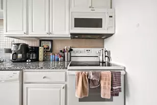 6118 N Sheridan Rd, Chicago, IL 60660 - Photo 9