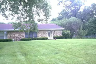 532 West St, Lockport, IL 60441 - Photo 1