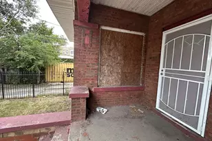 7450 S Colfax Ave, Chicago, IL 60649 - Photo 3