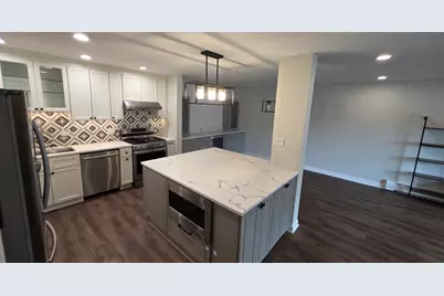 6800 N California Avenue #2M, Chicago, IL 60645 - Photo 13