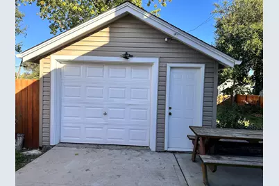 131 N Kendall Street, Aurora, IL 60505 - Photo 23