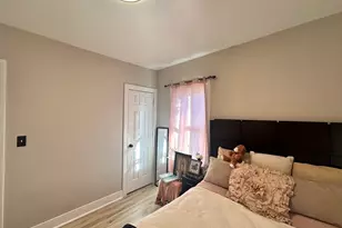 131 N Kendall St, Aurora, IL 60505 - Photo 13