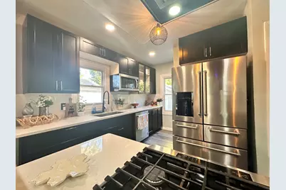 131 N Kendall Street, Aurora, IL 60505 - Photo 7