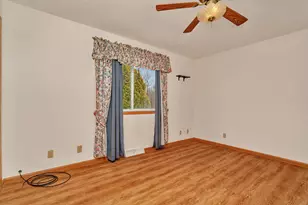 225 Fossil Cove Ln, Wilmington, IL 60481 - Photo 13