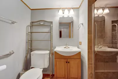 823 N Harrow Court, Addison, IL 60101 - Photo 17