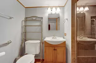 823 N Harrow Ct, Addison, IL 60101 - Photo 17