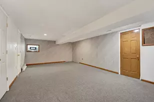 823 N Harrow Ct, Addison, IL 60101 - Photo 31