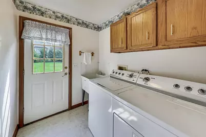 2098 Fall Brook Drive, Naperville, IL 60565 - Photo 13