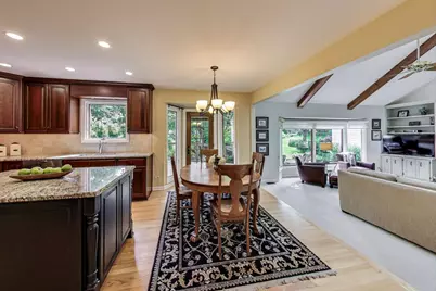 2098 Fall Brook Drive, Naperville, IL 60565 - Photo 9