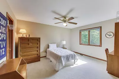 2098 Fall Brook Drive, Naperville, IL 60565 - Photo 17